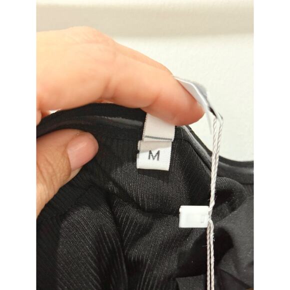 Imperial Sleeveless Ribbed Stretchy Camisole w/ Ruffle Trim Black Women's Size M - Picture 4 of 5